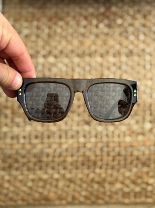 Gafas de sol Gucci negras y grises