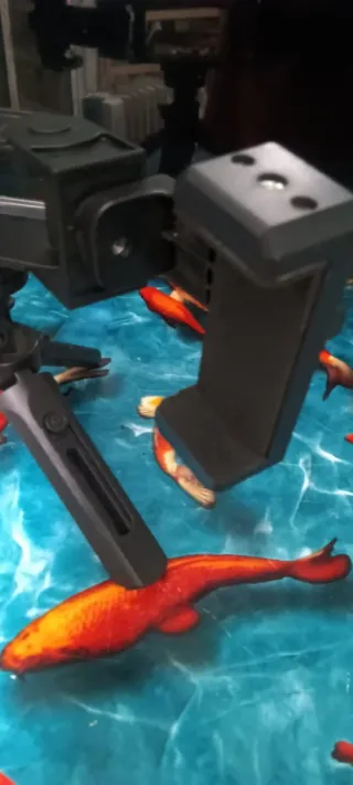 Trípode para móvil con doble sujeción