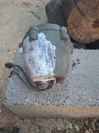 Focos militares para restaurar. Precio unidad.