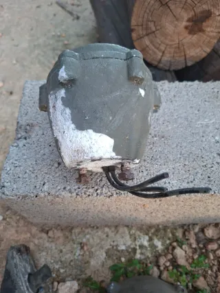 Focos militares para restaurar. Precio unidad.