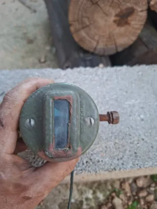 Focos militares para restaurar. Precio unidad.