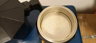 Cafetera italiana negra