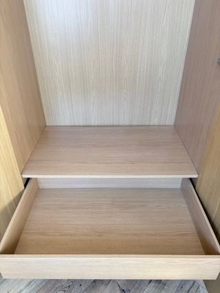 Armario alto de madera 2,36 m – Gran capacidad