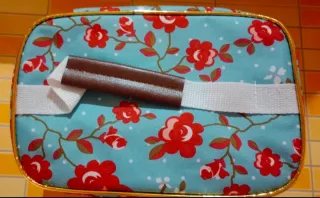 Neceser floral azul y rojo