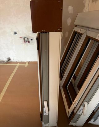 Ventana con persiana