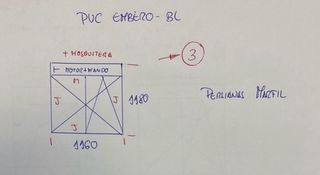 Ventana con persiana