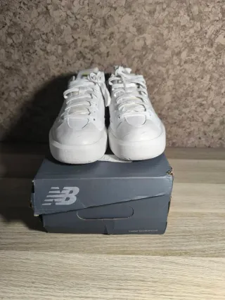 Zapatillas New Balance U302