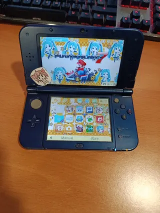 New Nintendo 3DS XL Azul + Tarjeta microSD 64GB