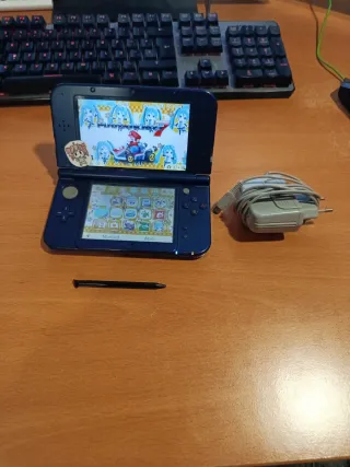 New Nintendo 3DS XL Azul + Tarjeta microSD 64GB