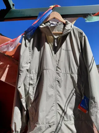 Chaqueta Cortavientos Columbia - Talla L Nuevo