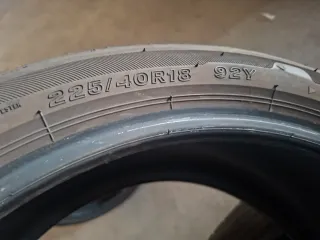 Neumáticos 225/40/18