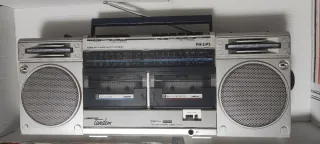 Boombox Philips D8334 Super Tandem Radio Cassette