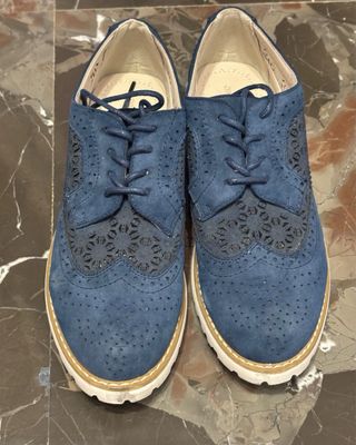 Zapatos ligeros con cordones