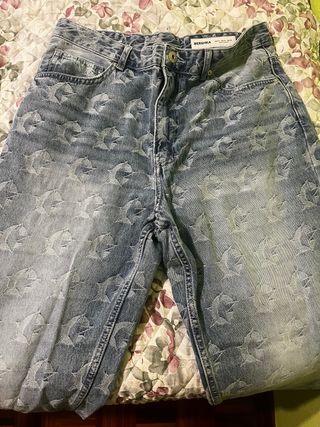 Pantalones Bershka Baggy Estampados