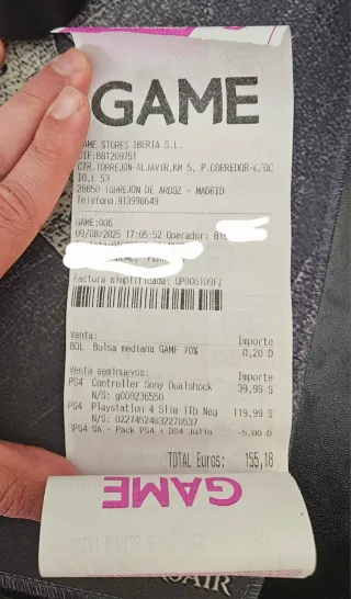 PS4 Slim 1TB Seminueva + Mando Original V2+4 Games