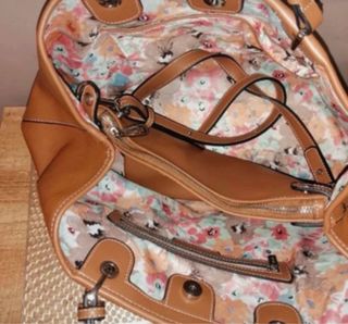 Bolso grande de cuero