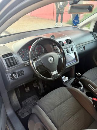 Volkswagen Touran 2.0 tdi