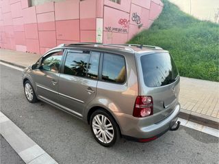 Volkswagen Touran 2.0 tdi