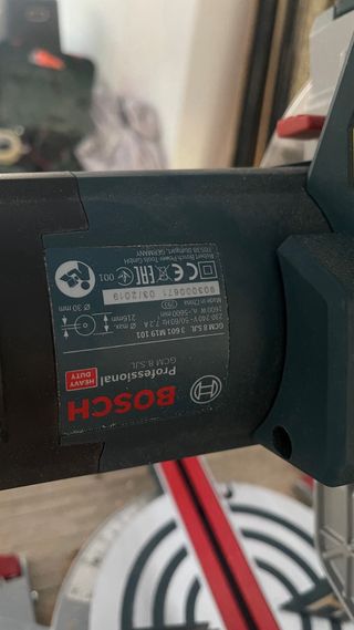 Ingletadora Bosch GCM 8 SJL 1600W