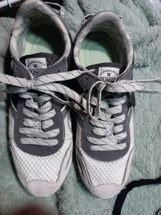 Zapatillas Munich Negras y Grises