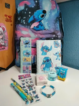 Mochila Stitch Galaxia + Set Papelería
