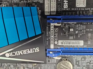 Servidor Xeon E5 32GB SSD Raid x7 HDD Quadro