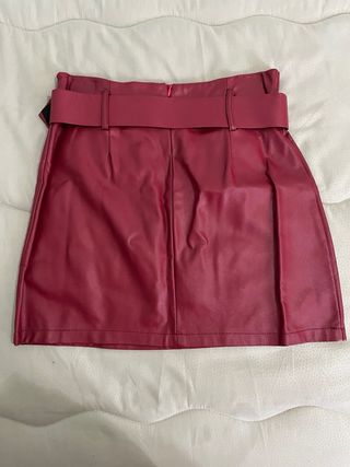 Gonna bordeaux con cintura