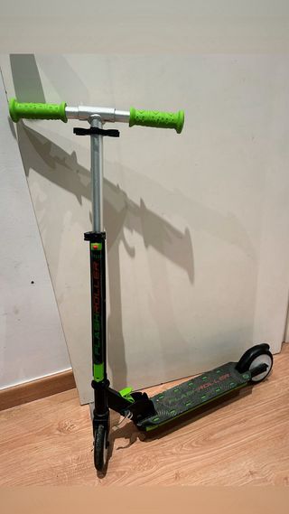 Patinete Flash Roller con luz
