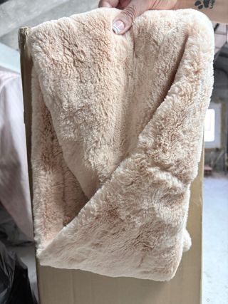 Bufanda suave beige y rosa