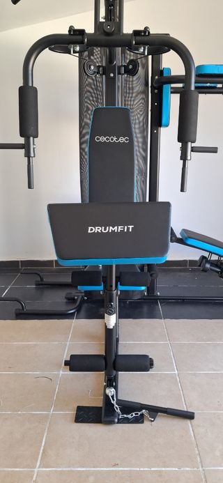 ARMADO DE GIMNASIO MULTIFUNCION.