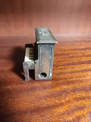 Sacapuntas antiguo piano