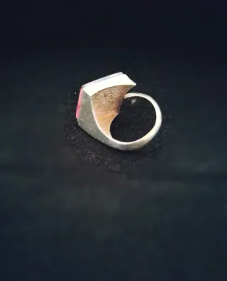 Anillo de plata  con una Rodocrosita