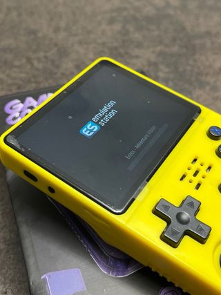 Consola R36S Amarilla