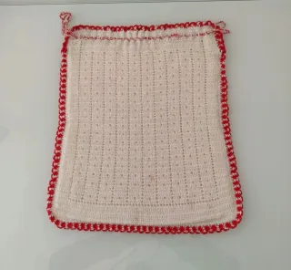 Bolso ganchillo beige y rojo