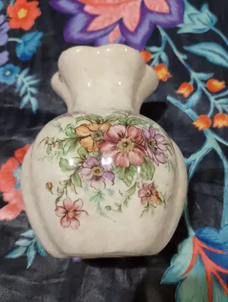 Vaso ceramica decorato fiori