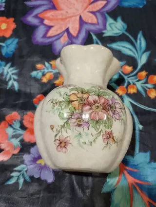 Vaso ceramica decorato fiori