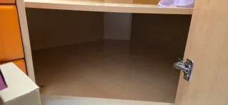 Armario esquinero con cajonera