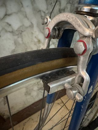 Bicicleta de carretera Gitane vintage azul