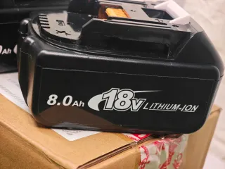 2 Baterías 18V 8.0Ah Litio
