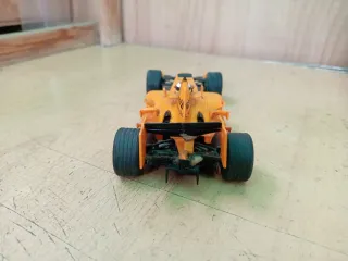 Scalextric F1 McLaren MP421 Pedro de la Rosa