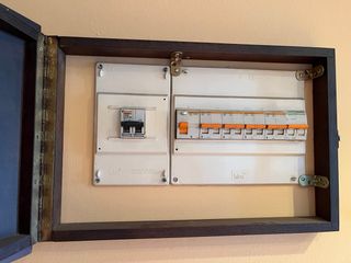 Tapa madera contador luz