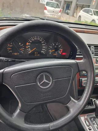 Mercedes-Benz 280 1997