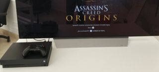 Xbox One X 1TB Incluye mando original negro.