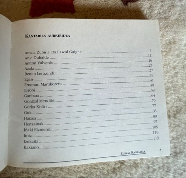 Colección Euskal Kantariak 30 CDs + Libro