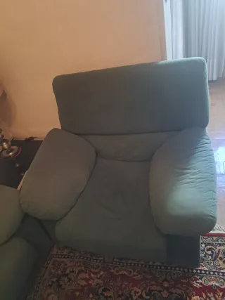 Sofá 2 plazas y 2 sillones.