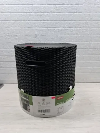 Nevera Keter 39L Taburete Mesa