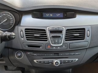 Renault Laguna III 2.0 dCi – 150 cv - Grand Tour