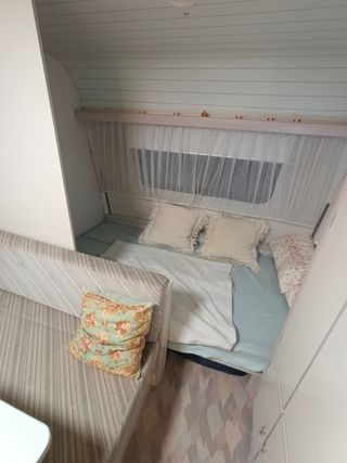 Caravana Bürstner Club con documentación