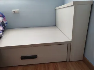 Armario ropero esquinero y cama de 200x90cm