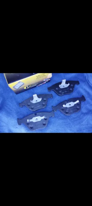 Pastillas delanteras BMW